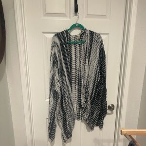 Michael Stars Black and White Tie-Dye Poncho